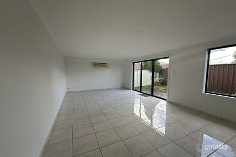 Property photo of 2/1 Windrush Circuit St Clair NSW 2759