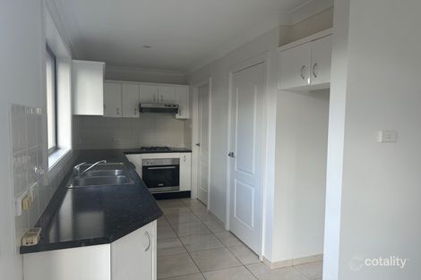 Property photo of 2/1 Windrush Circuit St Clair NSW 2759