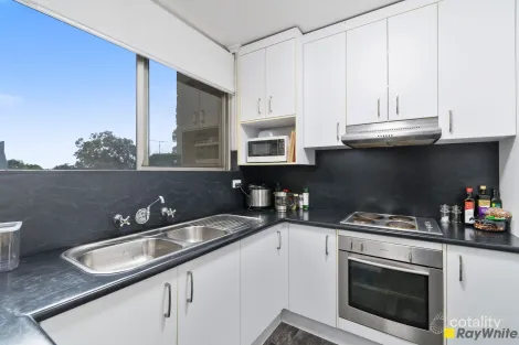 Property photo of 15/11-15 Ocean Street Wollongong NSW 2500