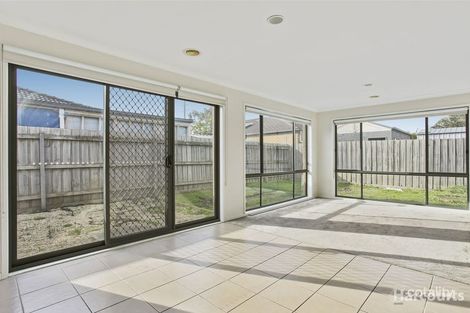 Property photo of 14 Vega Terrace Cranbourne VIC 3977