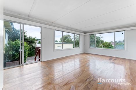 Property photo of 31 Hillside Avenue Dandenong North VIC 3175