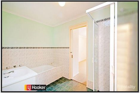 Property photo of 12 Yuranigh Court Ngunnawal ACT 2913