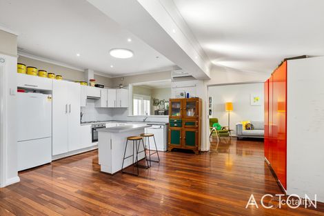 Property photo of 14 Grosvenor Road Bayswater WA 6053