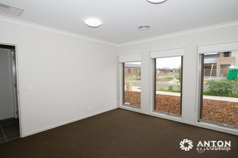 Property photo of 22 Clifton Circuit Tarneit VIC 3029