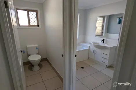 Property photo of 3 Chester Court Ormeau QLD 4208