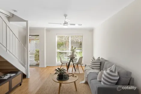 2/15 Duncan Ave, Seaford, VIC 3198