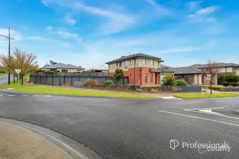 68 Riverside Dr, Craigieburn, VIC 3064
