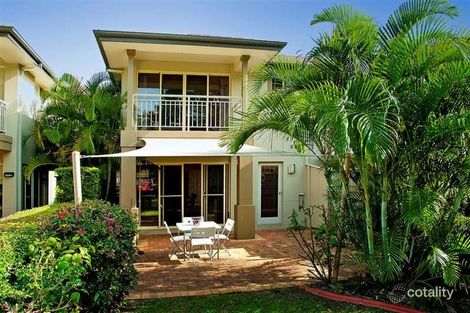 8102 Magnolia Gardens Ct, Hope Island, QLD 4212