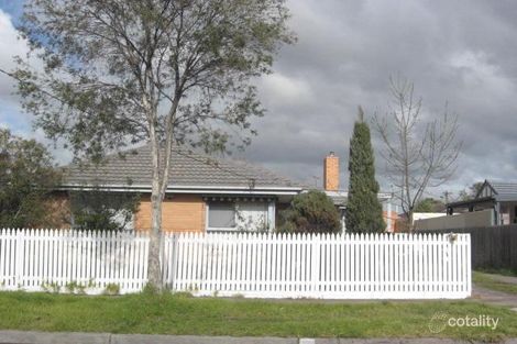 Property photo of 8 Festival Crescent Keysborough VIC 3173