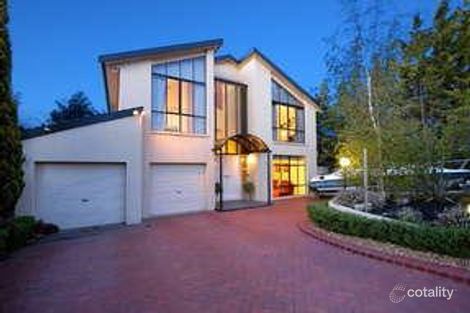 Property photo of 2 Benton Way Taylors Lakes VIC 3038