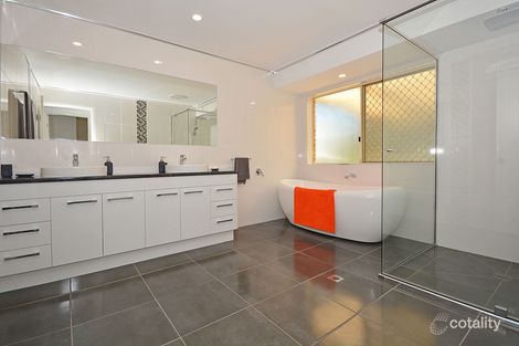 Property photo of 15 Windemere Road Wondunna QLD 4655