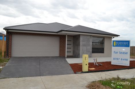 3 Wayne Tce, Cranbourne East, VIC 3977