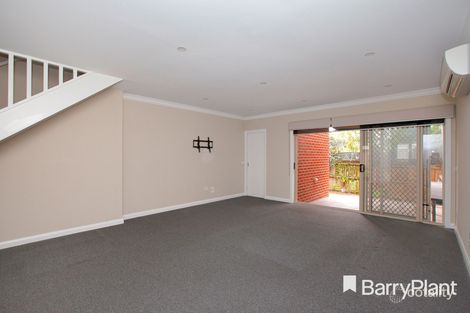 Property photo of 2 Raffaele Close Lilydale VIC 3140