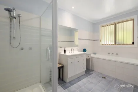 Property photo of 8 Glover Drive Yass NSW 2582