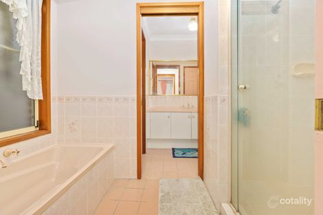 Property photo of 5 Hamilton Place Bomaderry NSW 2541