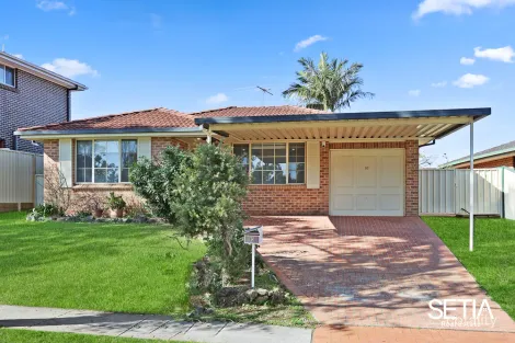 Property photo of 83 Armitage Drive Glendenning NSW 2761