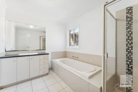 Property photo of 22 Storkbill Road Wyndham Vale VIC 3024