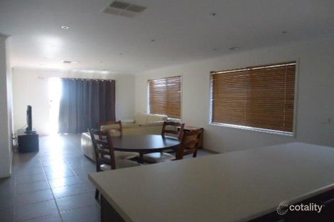 Property photo of 10 Alice Mary Road Cranbourne West VIC 3977