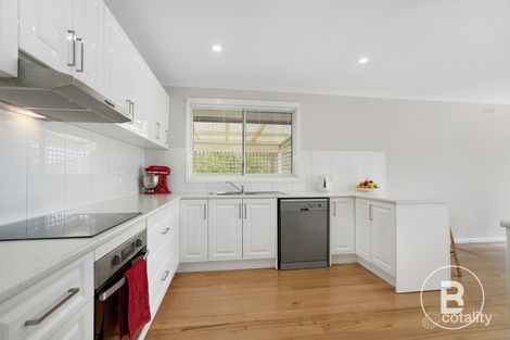 Property photo of 11 Ellerker Avenue Ararat VIC 3377
