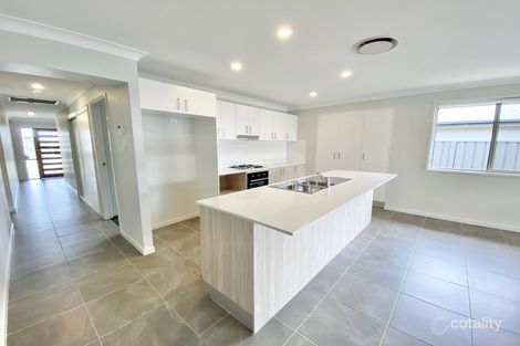 Property photo of 5 Rosemary Street Fern Bay NSW 2295