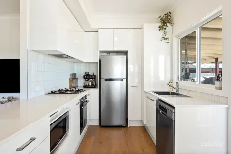 Property photo of 60 Strata Avenue Barrack Heights NSW 2528
