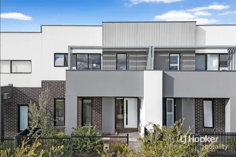 6 Palmerston Walk, Werribee, VIC 3030