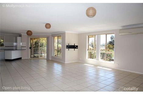 Property photo of 9 Gemini Way Narrawallee NSW 2539
