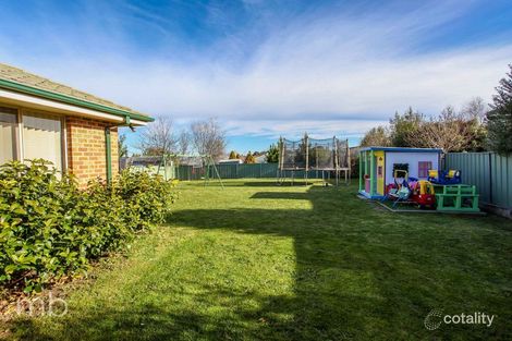 Property photo of 17 Melville Place Orange NSW 2800