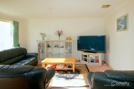 Property photo of 3 Kallara Grove Maribyrnong VIC 3032