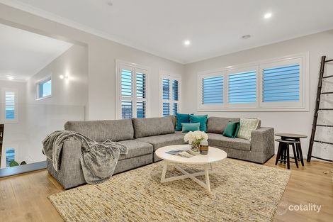 Property photo of 4 Hamersley Road Craigieburn VIC 3064