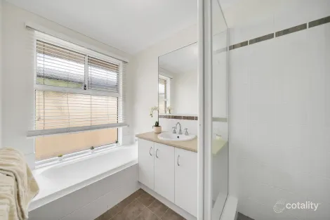 Property photo of 45 Eiffel Circuit Tapping WA 6065