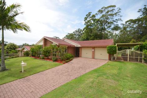 15 Merideth Pl, Green Point, NSW 2251