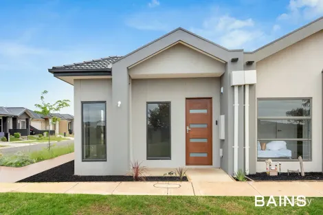 113 Bingham Cct, Thornhill Park, VIC 3335
