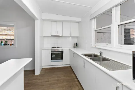 Property photo of 2 Gilbert Street Corrimal NSW 2518