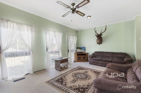 Property photo of 2 Blyton Crescent Sunbury VIC 3429