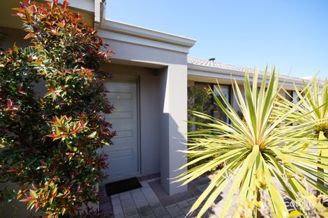 Property photo of 1/19 Pittwater Way Success WA 6164