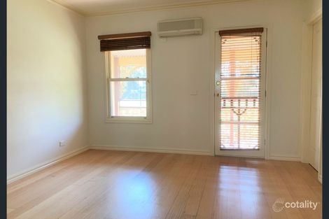 Property photo of 4 Simmonds Place Roxburgh Park VIC 3064