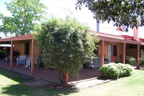 Property photo of 8 Budd Street Berrigan NSW 2712