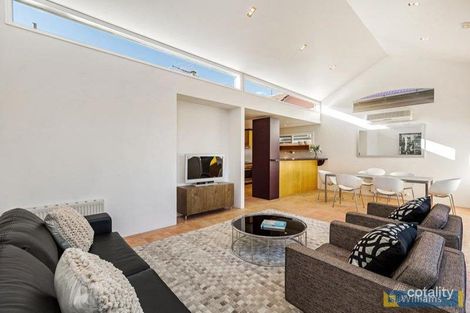 Property photo of 35 Hobson Street Newport VIC 3015