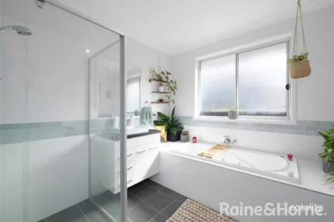 Property photo of 6 Alabaster Road Wyee NSW 2259