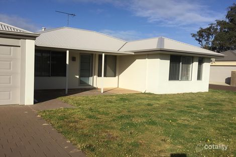 Property photo of 11 Wuraming Bend Dalyellup WA 6230