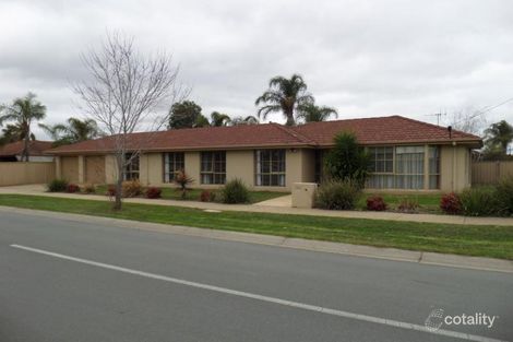 Property photo of 51 Kialla Lakes Drive Kialla VIC 3631