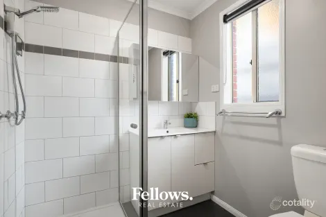 Property photo of 2 Meaby Drive Pakenham VIC 3810