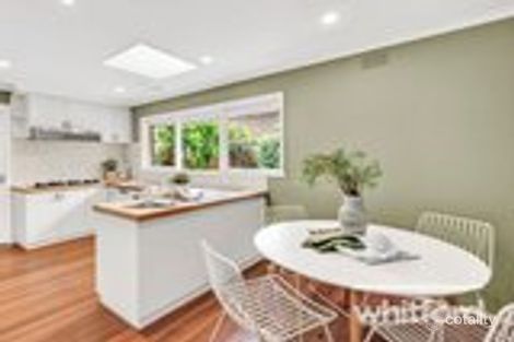 Property photo of 2 Mayfair Drive Newtown VIC 3220
