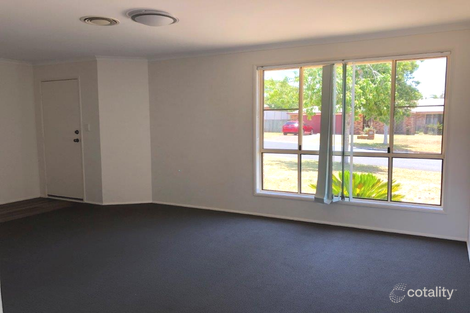 Property photo of 2 Dandelion Drive Middle Ridge QLD 4350