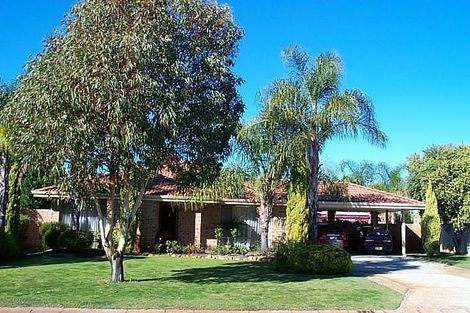 18 Rosella Cir, Ballajura, WA 6066