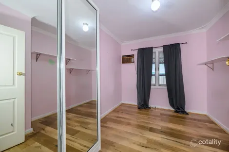Property photo of 32 Lester Drive Thornlie WA 6108