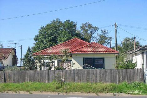 2d Hillcrest Ave, Greenacre, NSW 2190