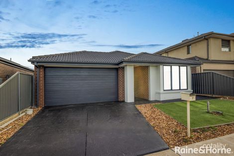 Property photo of 7 Caro Way Fraser Rise VIC 3336