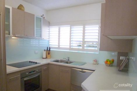 Property photo of 2/32 Bellevue Terrace Clayfield QLD 4011